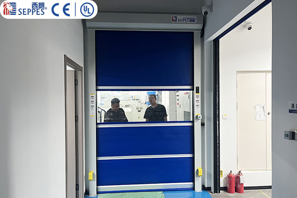 中国第一汽车安装西朗品牌快速门