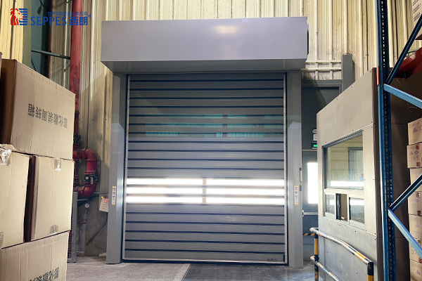 上好佳食品工厂安装西朗涡轮硬质快速门